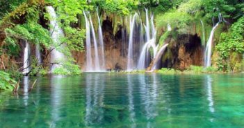 Una perla naturale: il parco di Plitvice in Croazia con le sue meravigliose cascate a