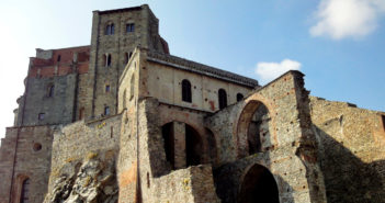 Visita alla Sacra di San Michele, l’abbazia che ispirò Umberto Eco per il romanzo “Il nome della rosa” Sacra di San Michele