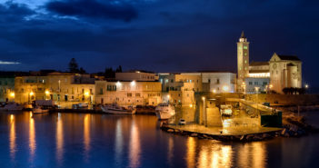 Trani di notte