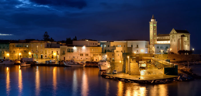 Trani di notte