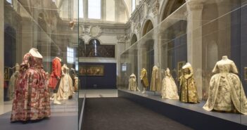 L’arte della moda 1789-1968, rivoluzioni culturali. A Forlì, nel complesso di San Domenico